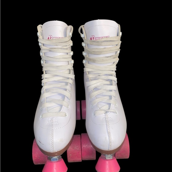 🛼 Chicago Quad Roller Skates – Women’s Size 9 🛼
💲 $30 - Picture 2 of 2